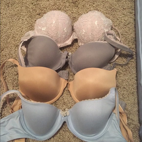 PINK Victoria's Secret Other - Victoria’s Secret bra bundle